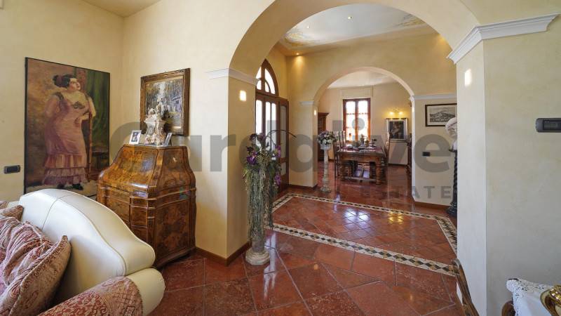 Villa Tormini, Roè Volciano