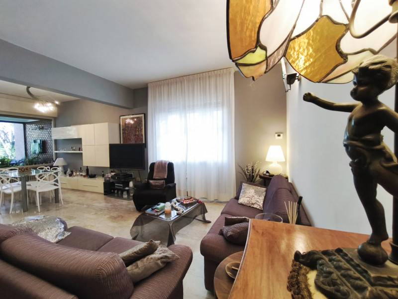 Villa San Lazzaro di Savena - Centro, San Lazzaro di Savena