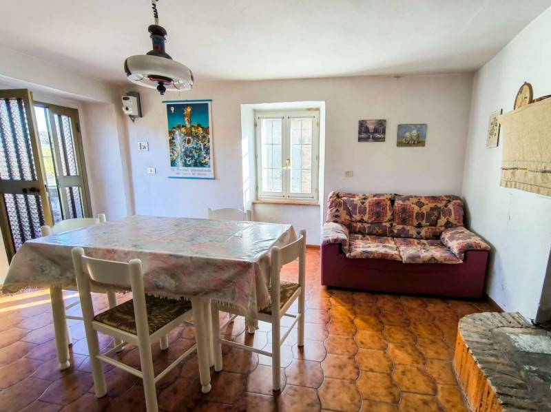 Casa indipendente Cavoleto, Piandimeleto