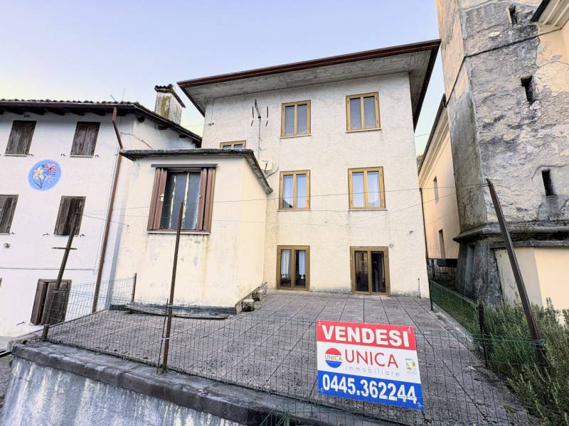 Casa indipendente Arsiero, Arsiero
