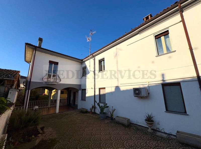 Appartamento Sannazzaro Dè Burgondi - Centro, Sannazzaro de' Burgondi