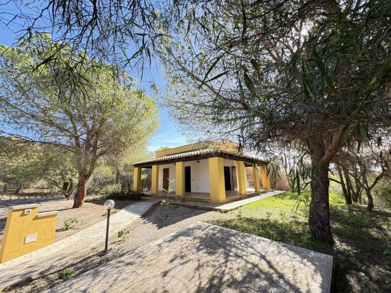 Casa indipendente Sarroch, Sarroch