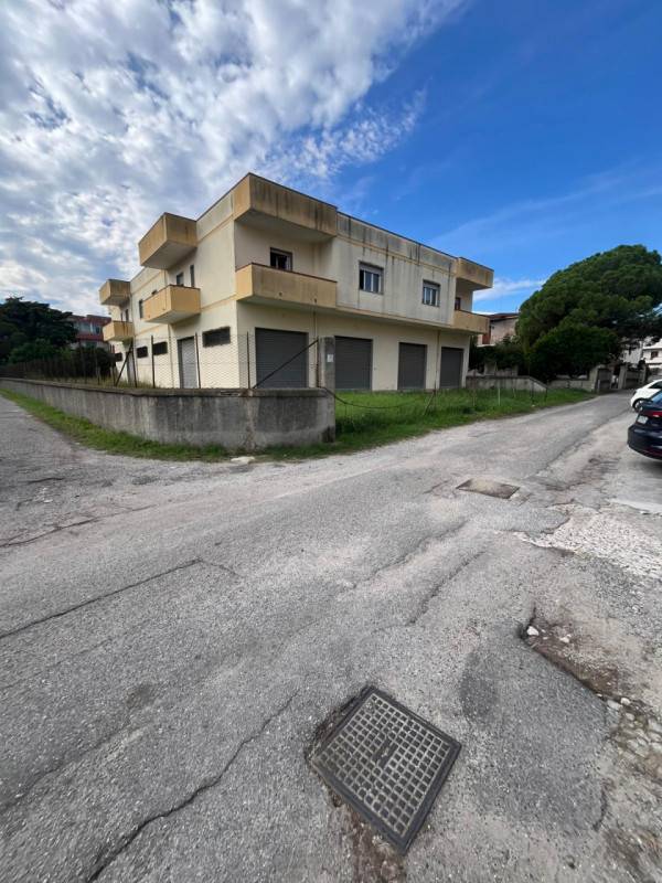 Palazzo - Stabile Marina di Davoli, Davoli