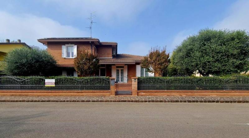 Casa Bi - Trifamiliare Rovereto, Novi di Modena