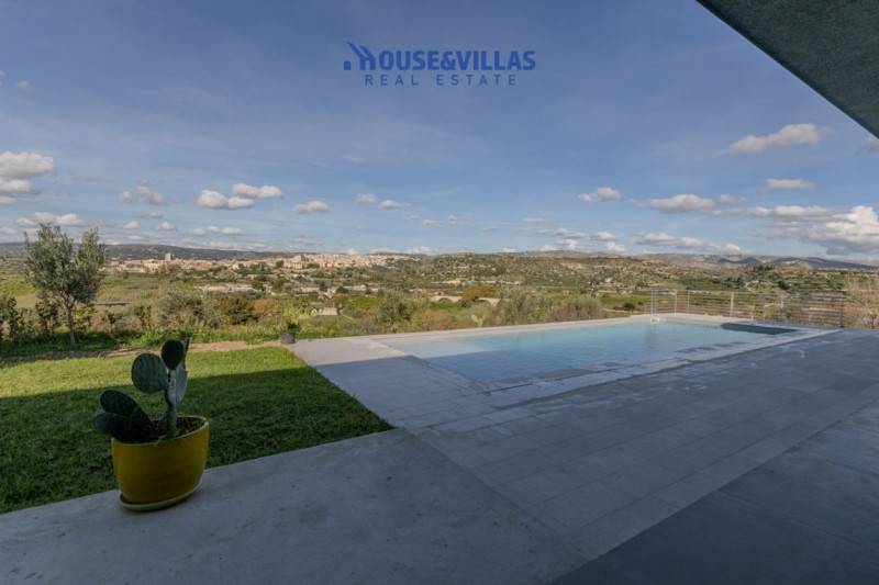 Villa Noto, Noto