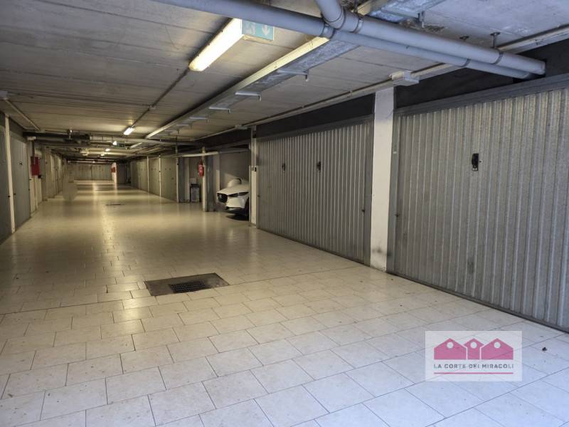 Box - Garage - Posto Auto, Vicenza
