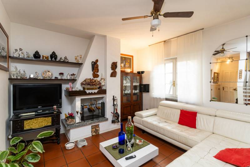 Casa Bi - Trifamiliare, Busnago