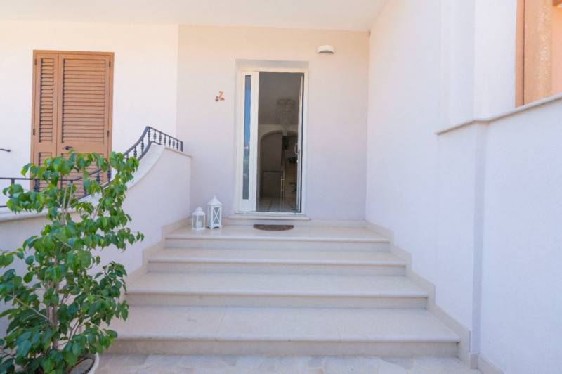 Casa Bi - Trifamiliare, Castro