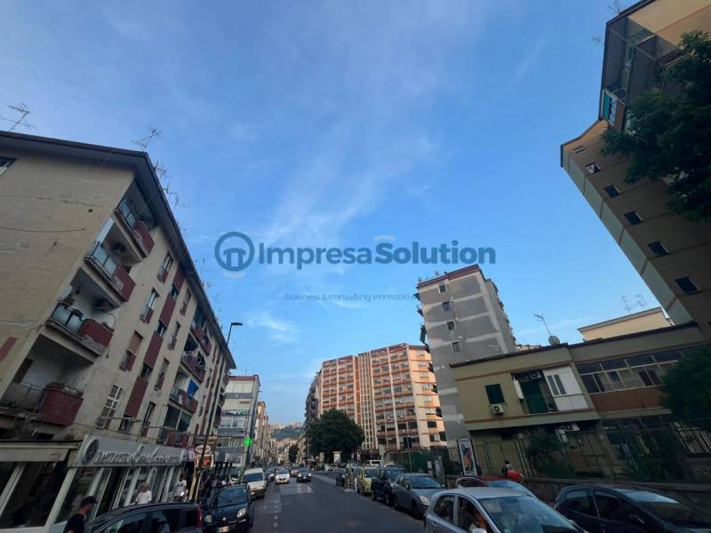 Attività  commerciale Fuorigrotta, Napoli