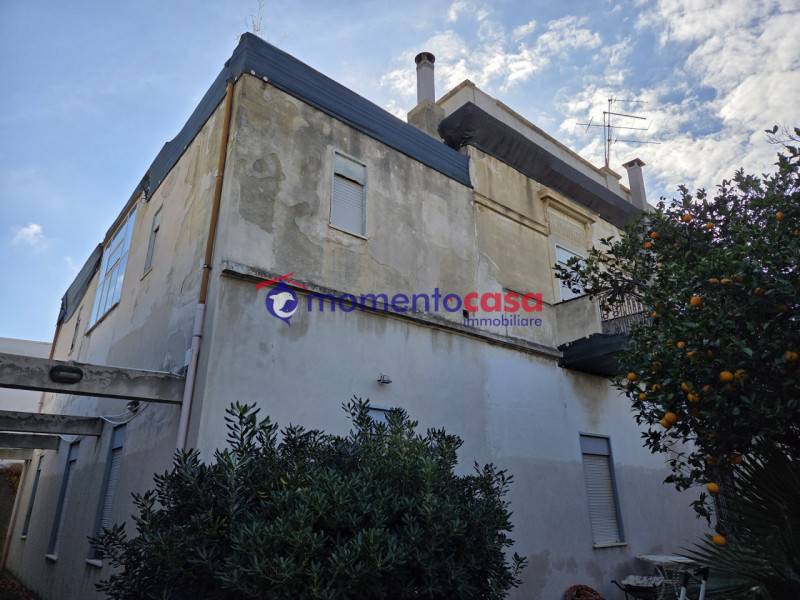 Casa indipendente Lazzaro, Motta San Giovanni