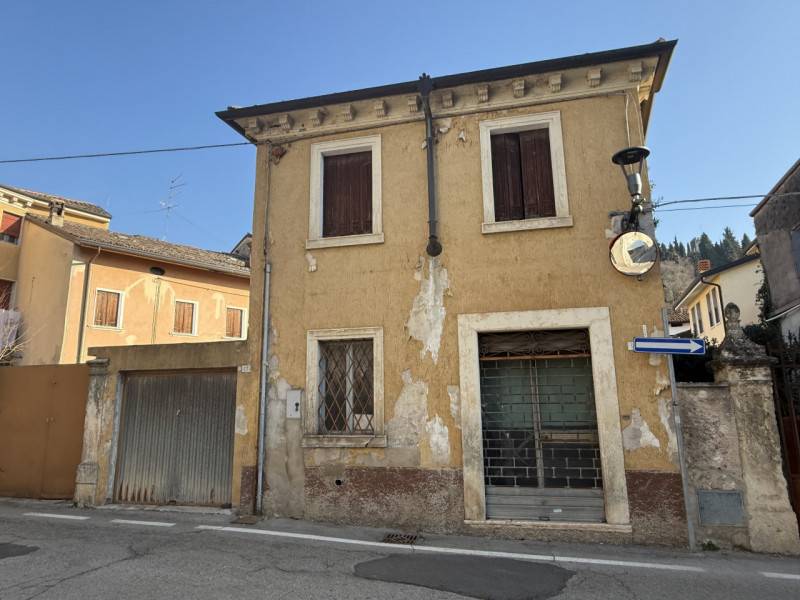 Casa indipendente, Tregnago