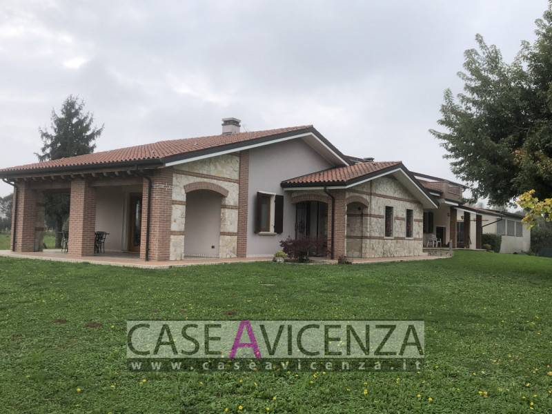 Villa Grisignano di Zocco - Centro, Grisignano di Zocco
