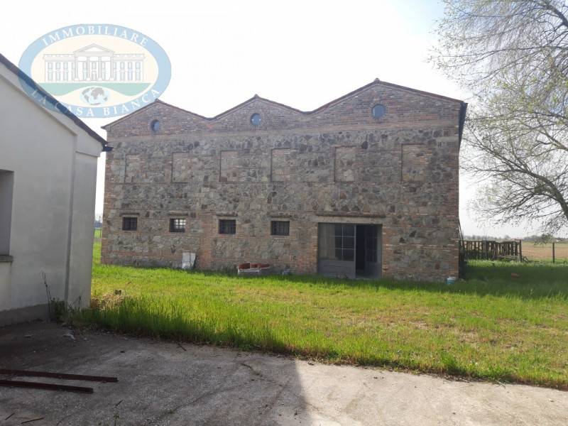 Casa indipendente, San Pietro Viminario