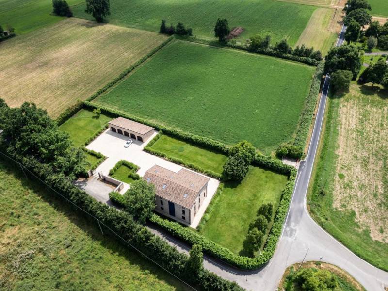 Villa, Reggio nell'Emilia
