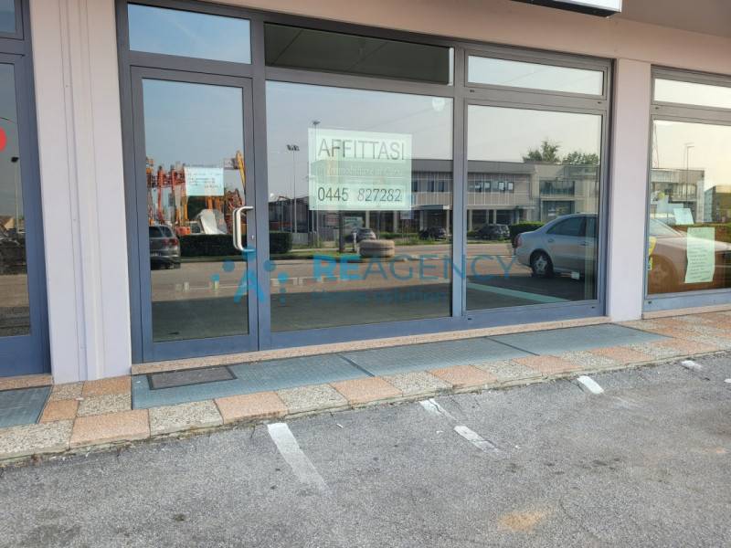 Negozio, Zanè