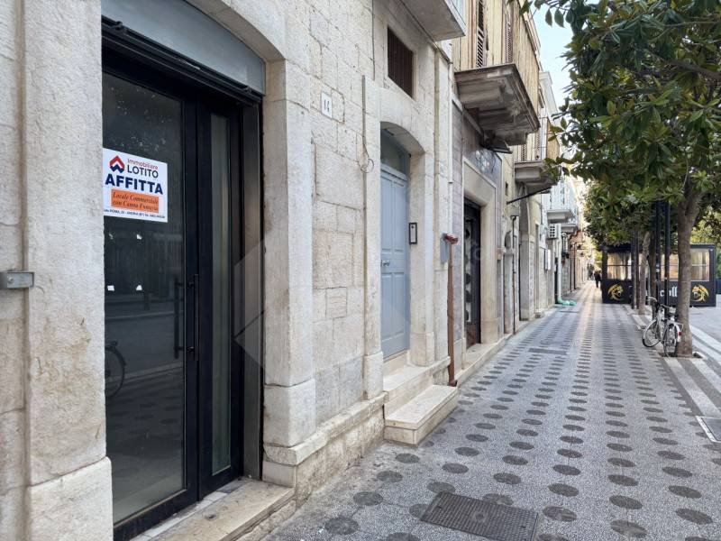 Negozio Andria, Andria