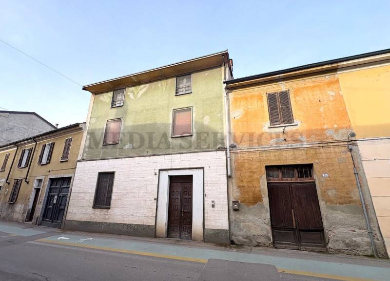 Casa indipendente Sannazzaro Dè Burgondi - Centro, Sannazzaro de' Burgondi