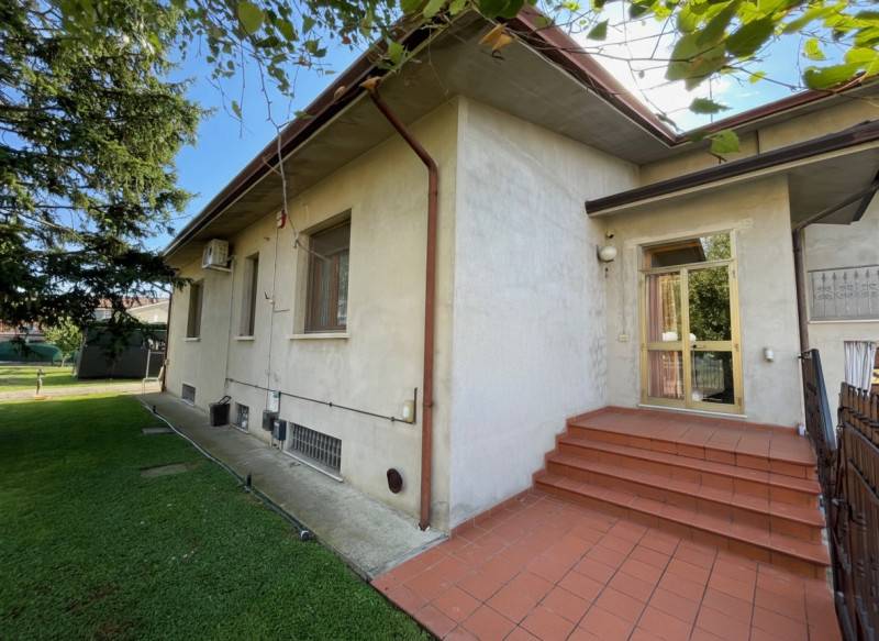 Casa Bi - Trifamiliare Palidano, Gonzaga