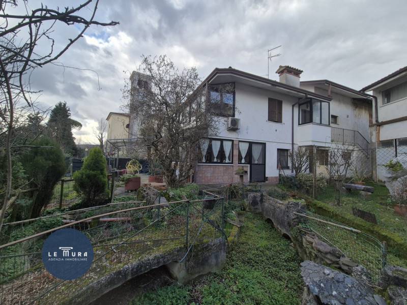 Casa Bi - Trifamiliare Gradisca d 'Isonzo - Centro, Gradisca d'Isonzo