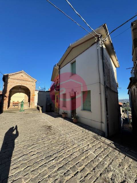Casa Bi - Trifamiliare, Borghi