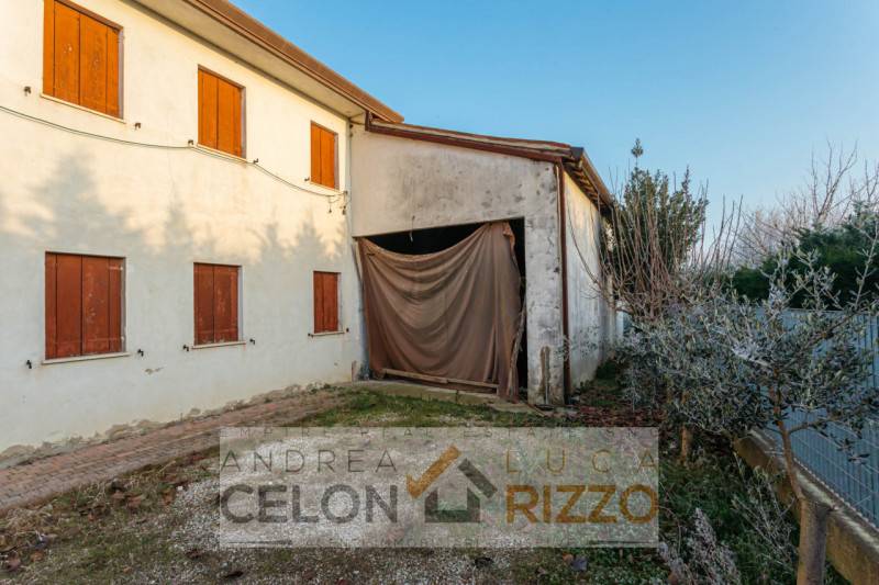 Casa indipendente, Arre