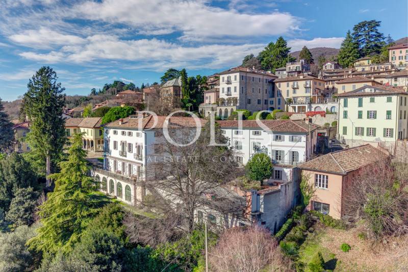 Villa, Erba
