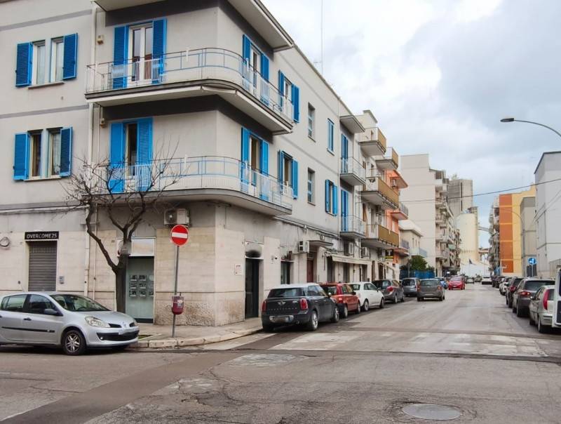 Negozio Barletta, Barletta