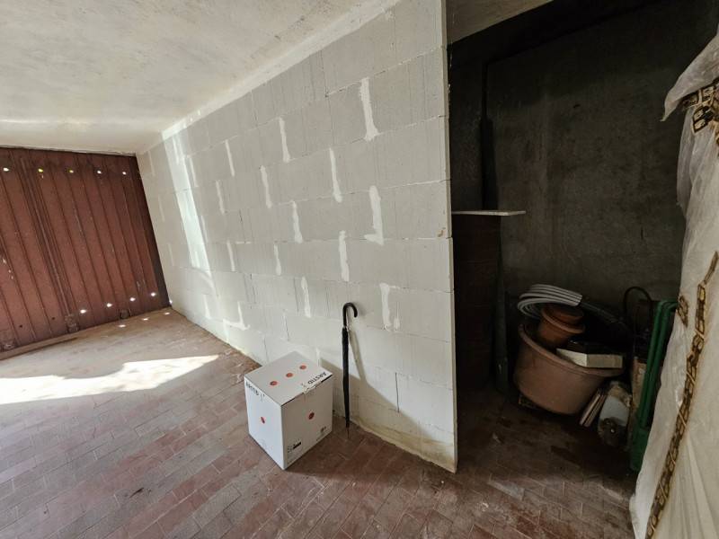 Box - Garage - Posto Auto Villapiana Bassa, Savona