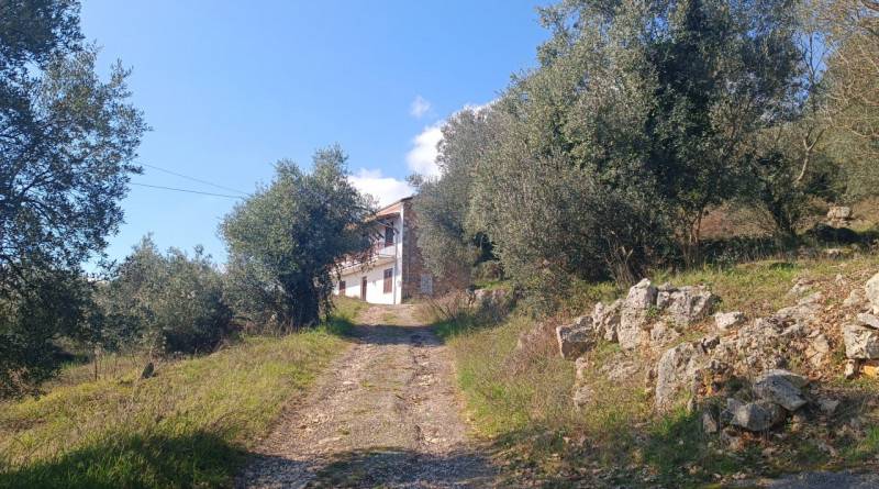 Casa indipendente, Sora