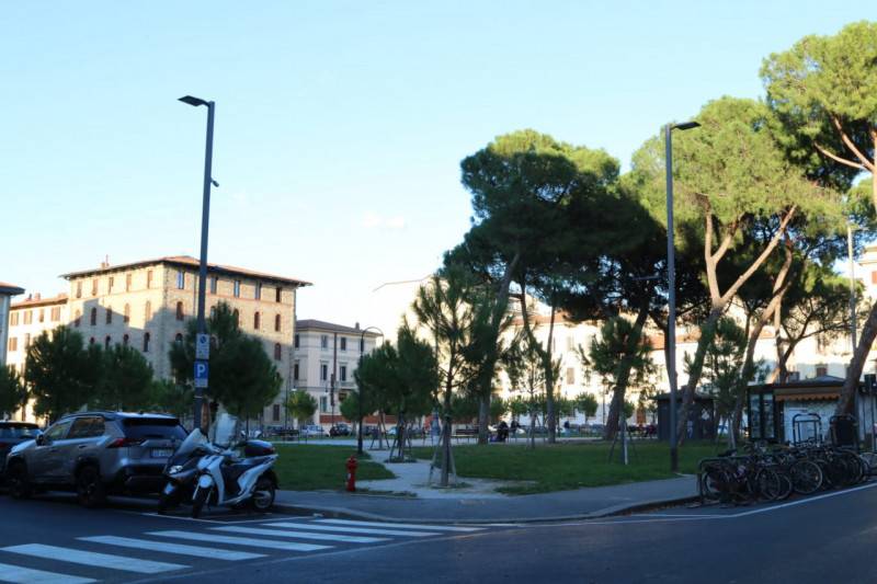Attività  commerciale Porta al Prato / Sant 'Iacopino / Statuto / Fortezza, Firenze