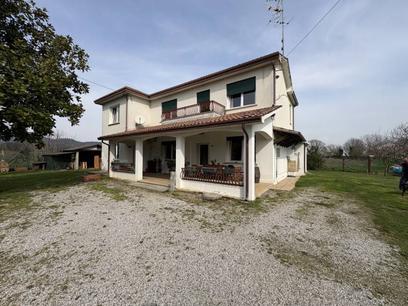Casa indipendente, Due Carrare