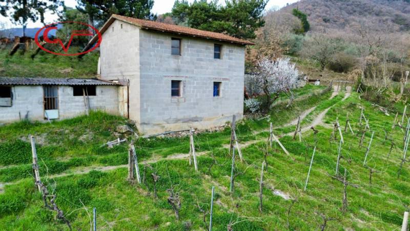 Magazzino - Deposito Faeto, Loro Ciuffenna
