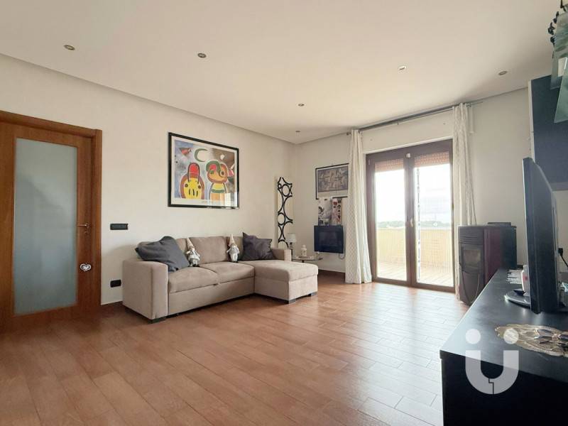 Appartamento Santa Marinella - Centro, Santa Marinella