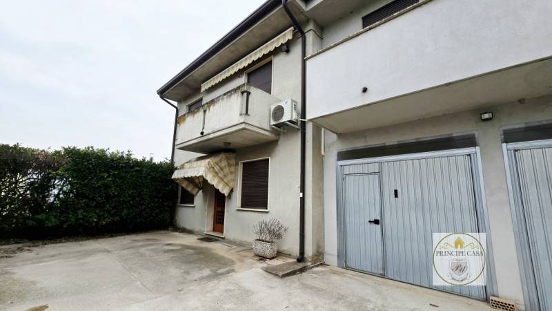 Casa Bi - Trifamiliare, Ospedaletto Euganeo