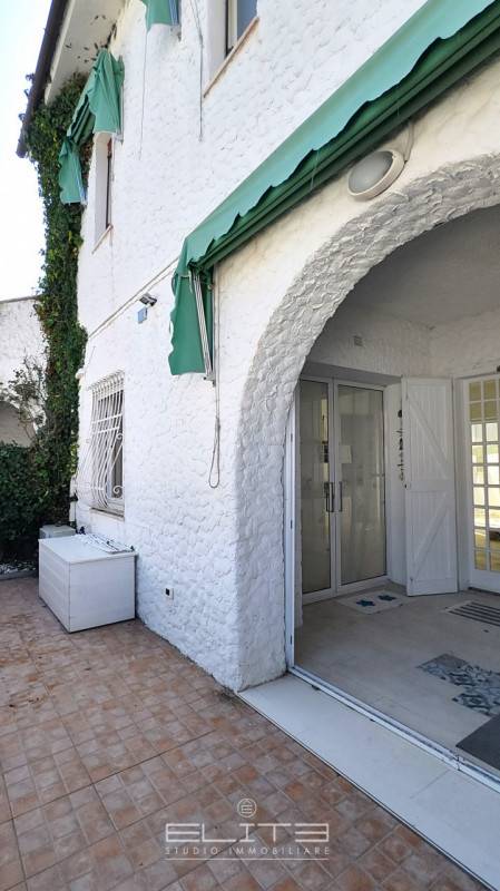 Casa Bi - Trifamiliare Marcelli, Numana