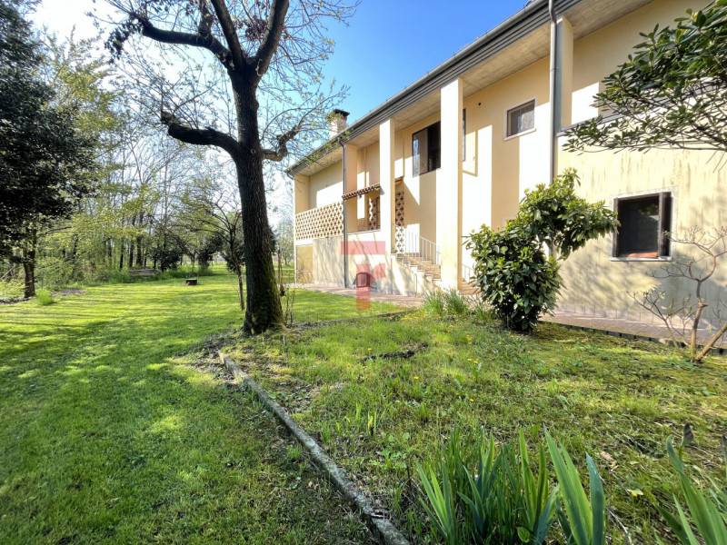 Casa indipendente Limena, Limena