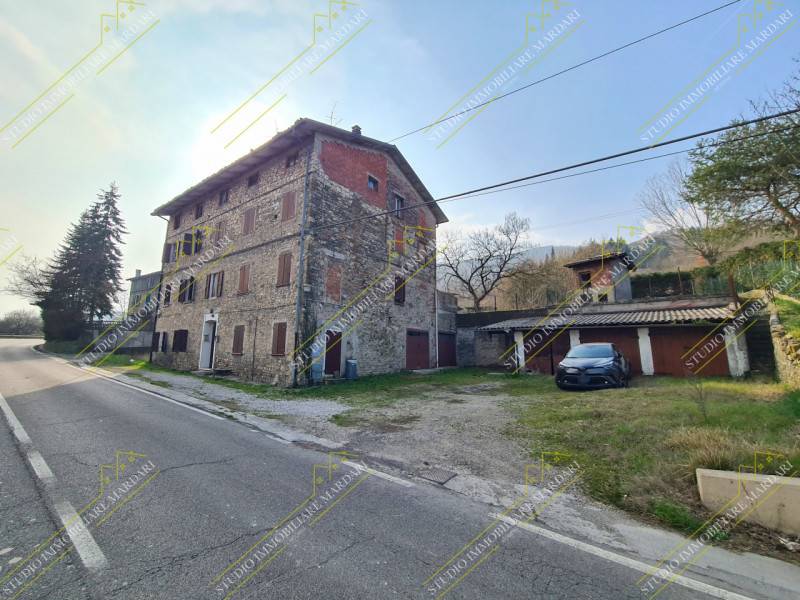 Appartamento Viano, Viano
