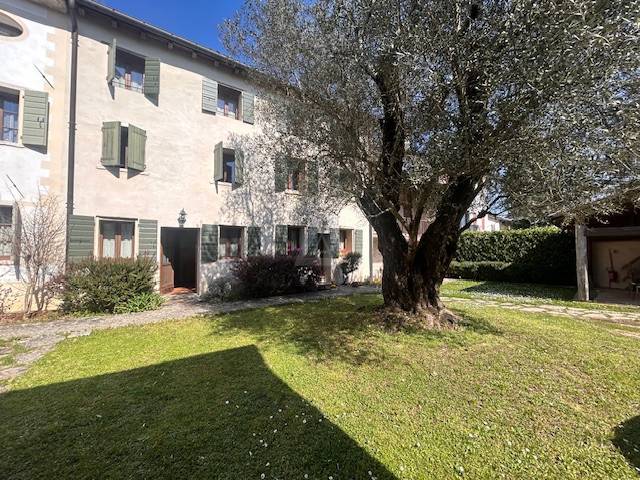 Casa Bi - Trifamiliare Castelcucco, Castelcucco