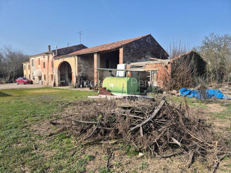 Rustico Erbè, Erbè