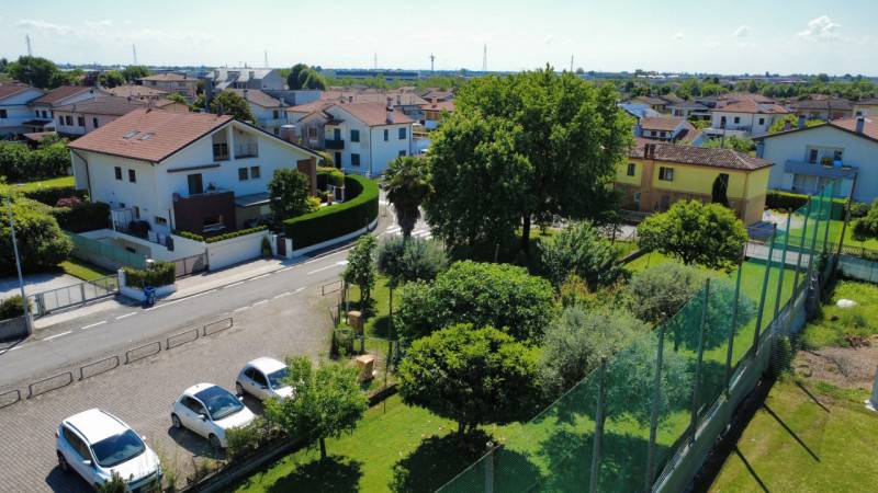 Altro Salvarosa, Castelfranco Veneto