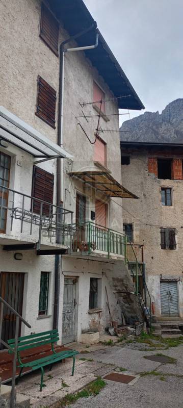 Casa Bi - Trifamiliare, Laghi