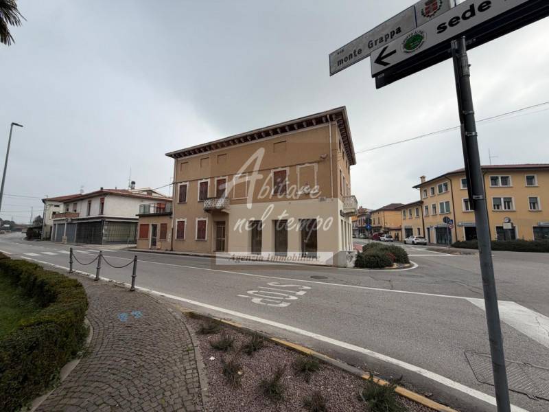 Palazzo - Stabile Carmignano di Brenta - Centro, Carmignano di Brenta