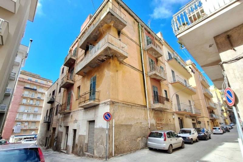 Palazzo - Stabile, Sciacca