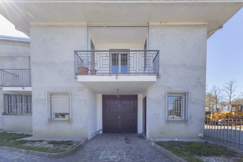 Casa indipendente, Rovasenda