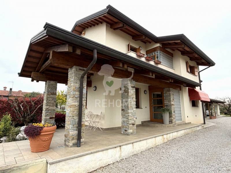 Villa Pozzuolo del Friuli, Pozzuolo del Friuli