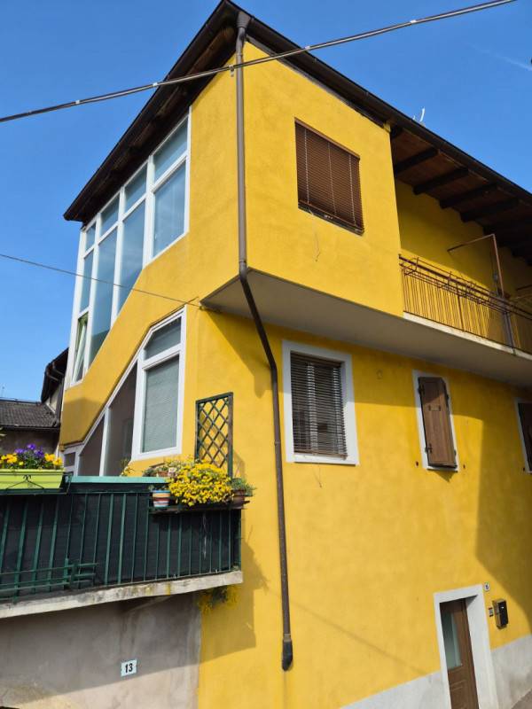 Casa indipendente Volano - Centro, Volano