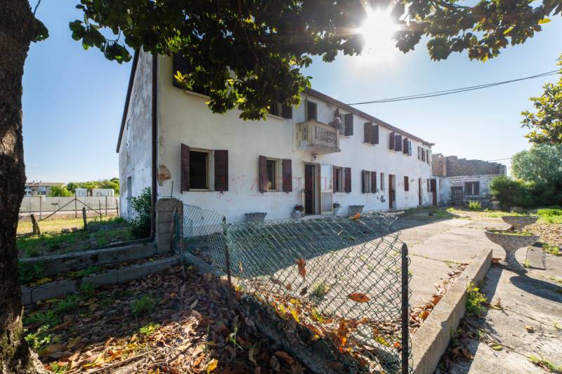 Casa indipendente Corte, Piove di Sacco