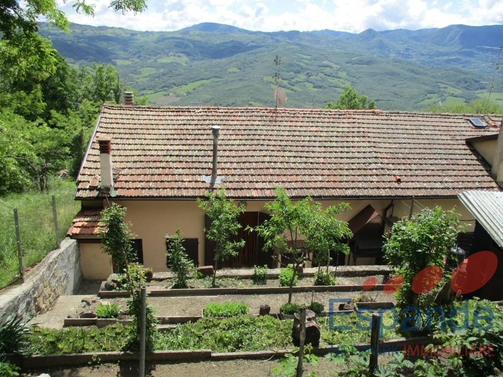 Casa Bi - Trifamiliare, Castel di Casio
