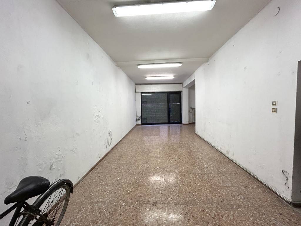 Negozio, Forlì