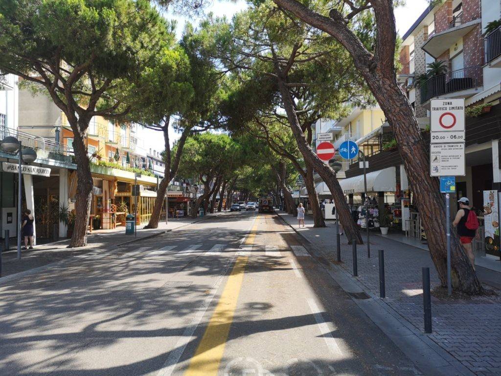 Attività  commerciale, Jesolo